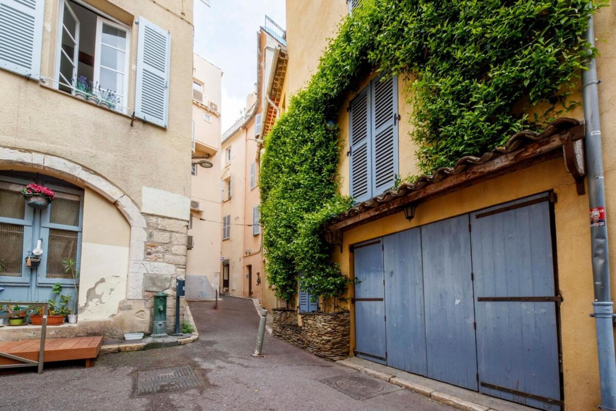 06M - Old Antibes Beautiful Duplex Terrace With Sea View Appartement Buitenkant foto