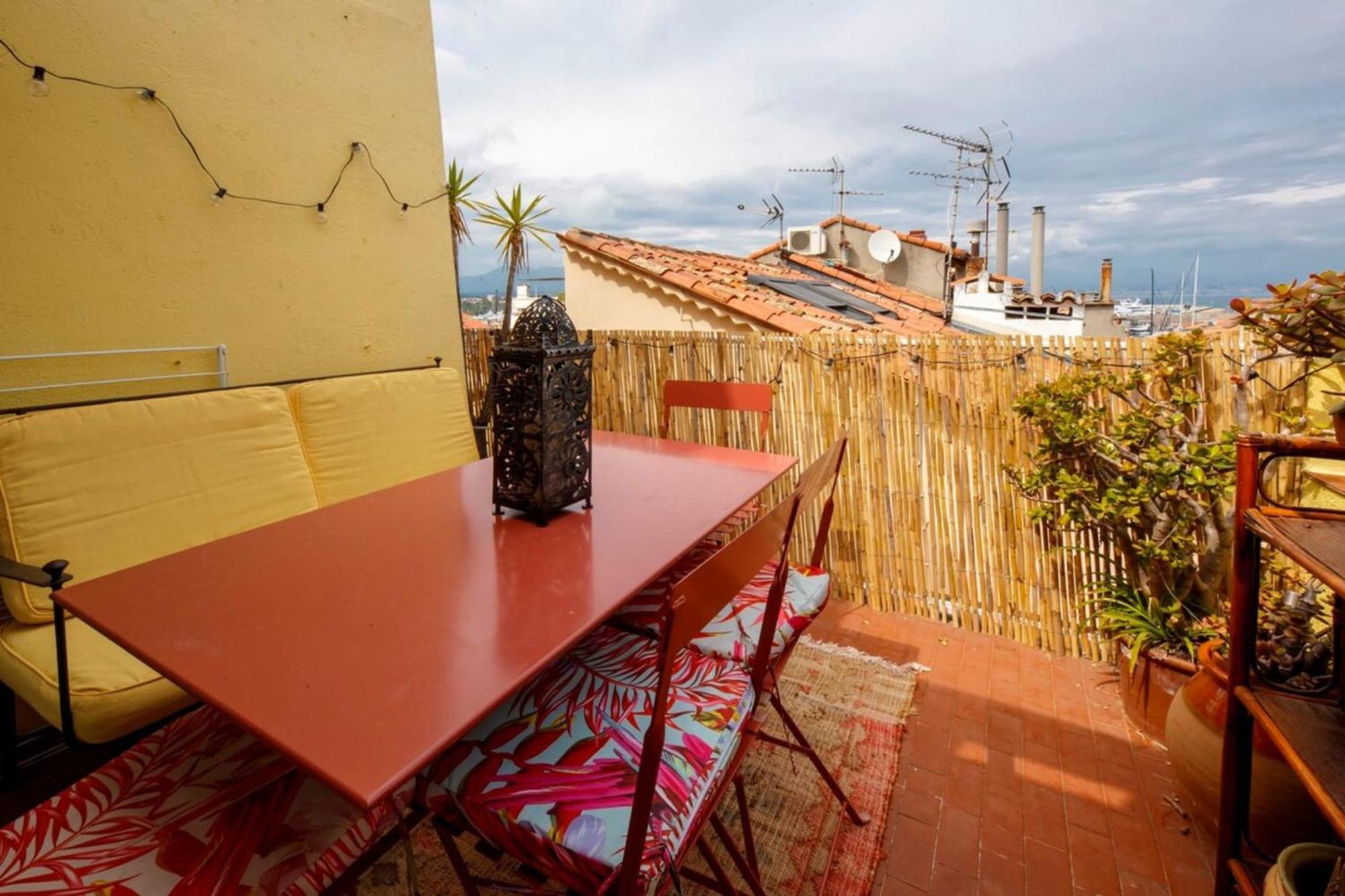 06M - Old Antibes Beautiful Duplex Terrace With Sea View Appartement Buitenkant foto