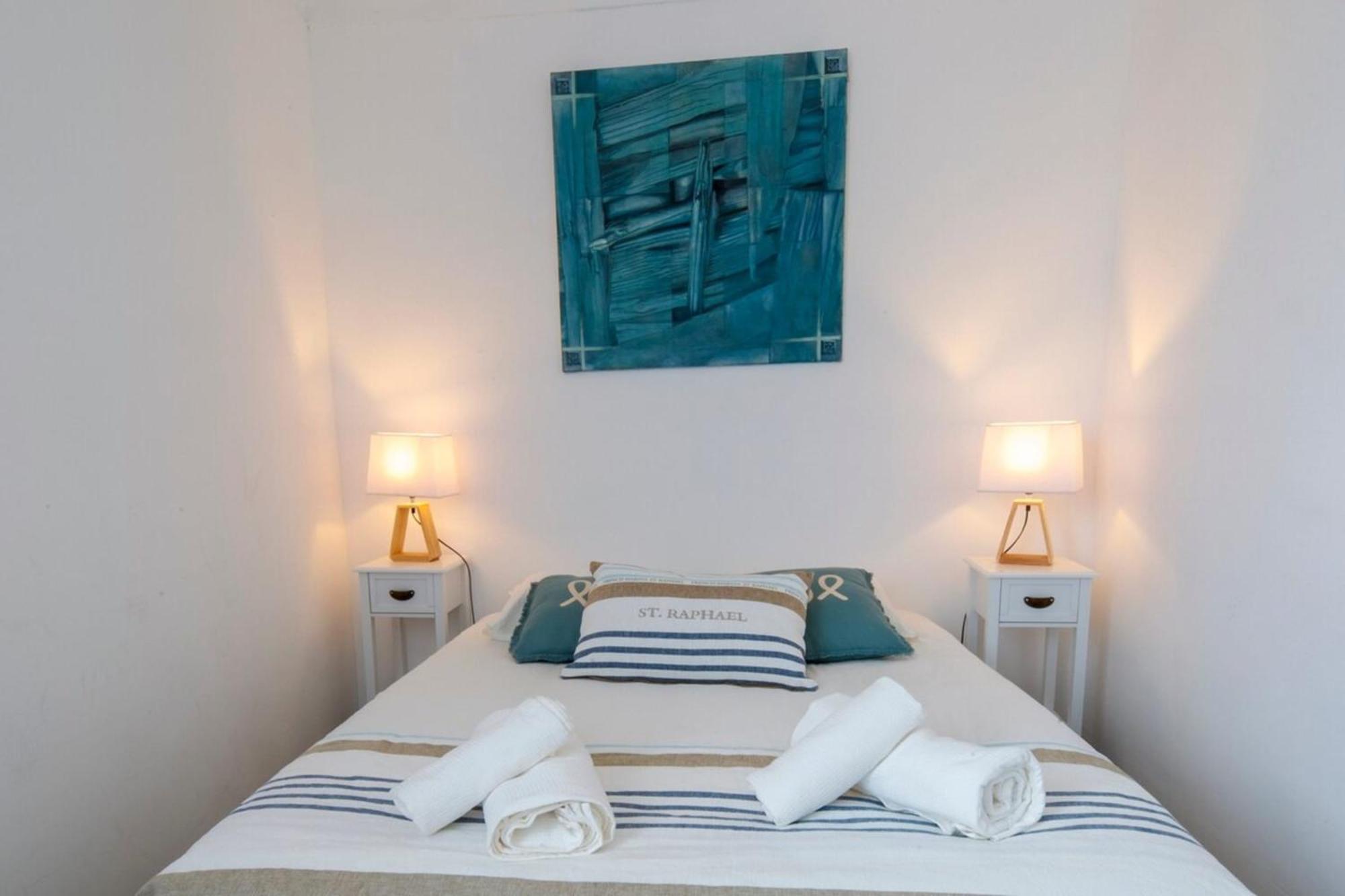 06M - Old Antibes Beautiful Duplex Terrace With Sea View Appartement Buitenkant foto