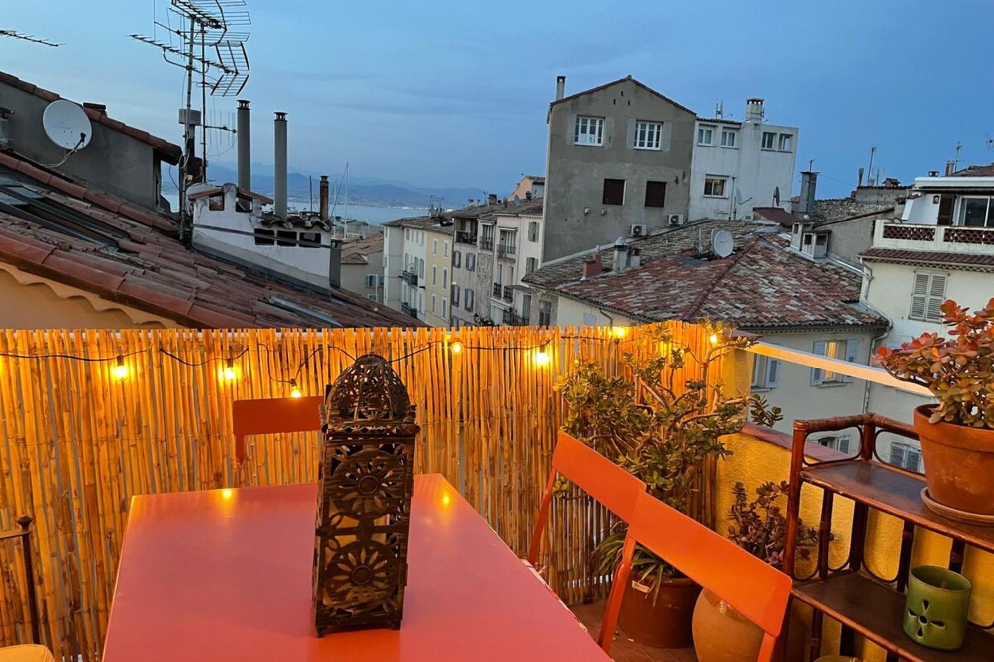06M - Old Antibes Beautiful Duplex Terrace With Sea View Appartement Buitenkant foto