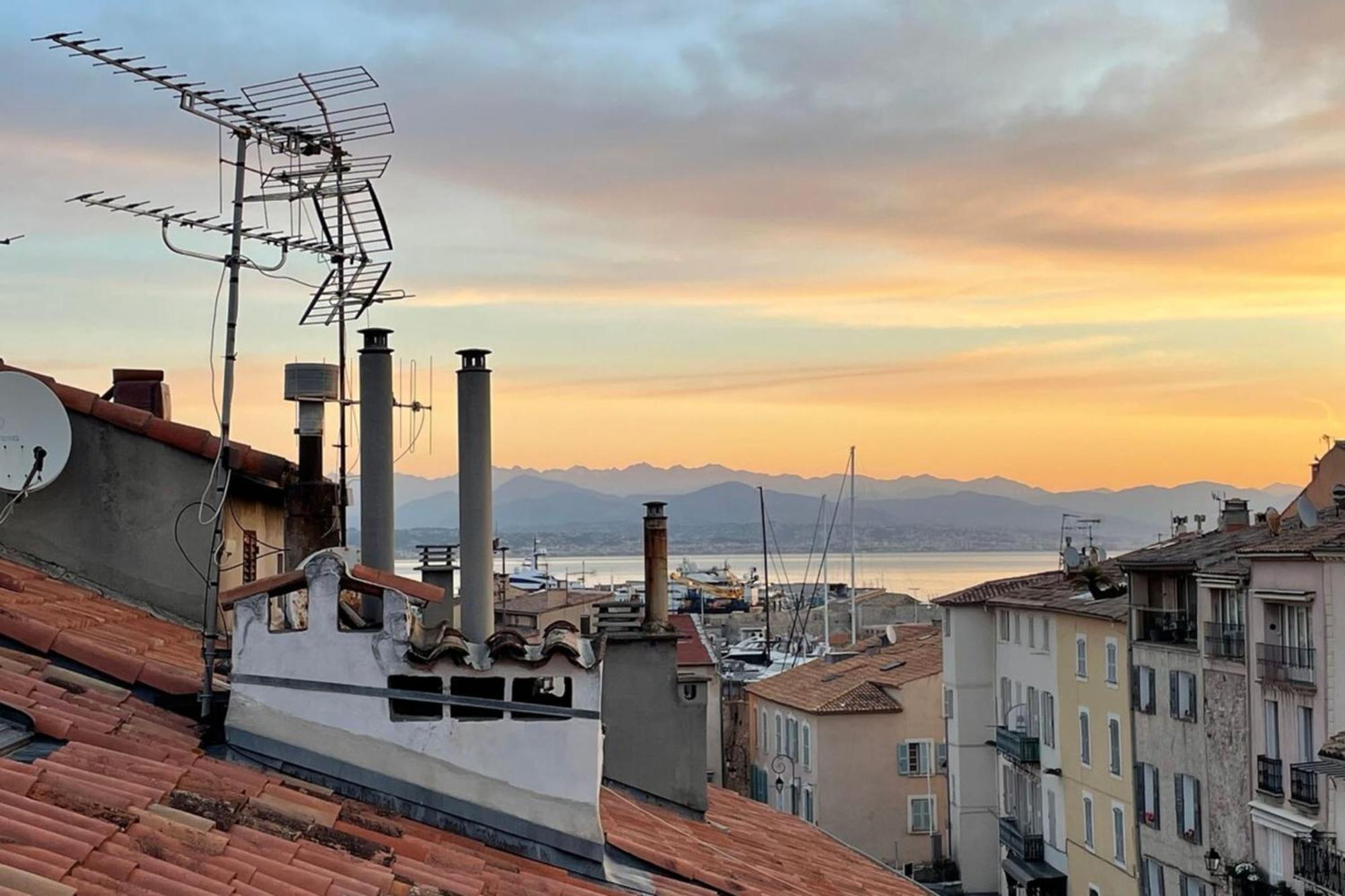 06M - Old Antibes Beautiful Duplex Terrace With Sea View Appartement Buitenkant foto
