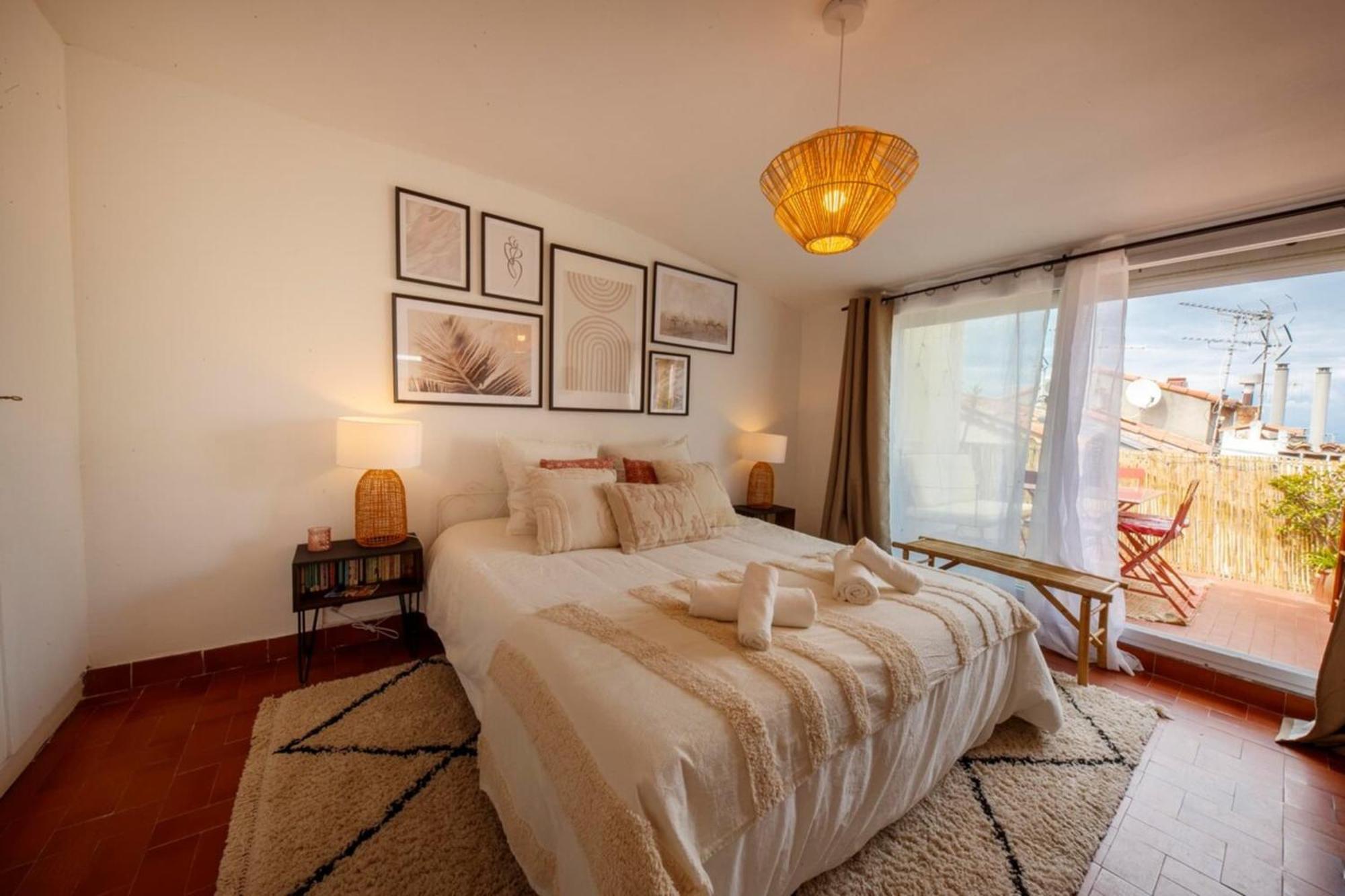 06M - Old Antibes Beautiful Duplex Terrace With Sea View Appartement Buitenkant foto